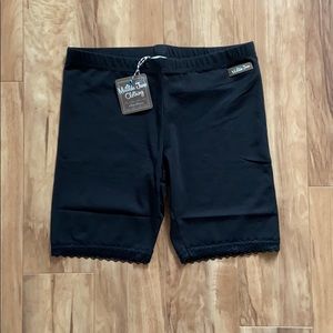 Matilda Jane Black color lace woman’s shorts